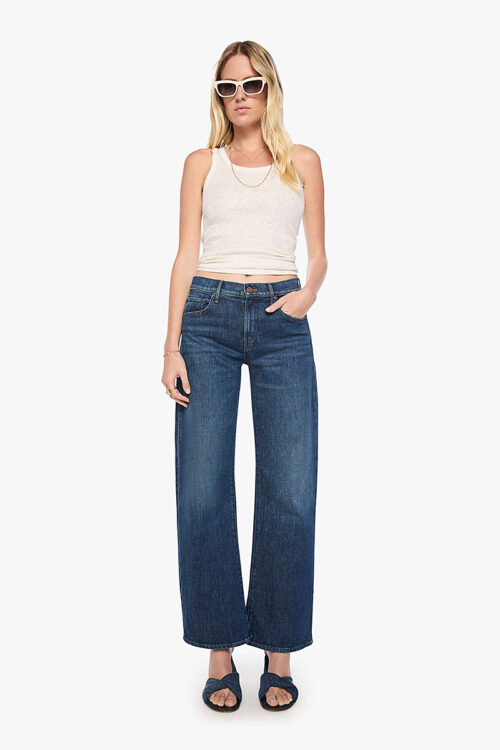 THE MID RISE LASSO SNEAK MOTHER DENIM